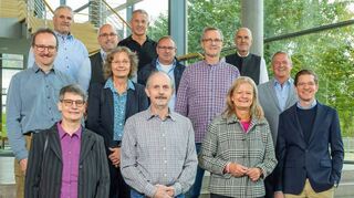 Die Vereinigten Spezialmöbelfabriken ehrten zehn Mitarbeitende für 40-jährige Betriebszugehörigkeit.