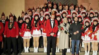 Mit närrisch-fröhlichem Gezwitscher brach die FG „Lustige Vögel“ auf in eine besondere Kampagne – schließlich feiert die Vögelschar ihr 77-jähriges Bestehen.