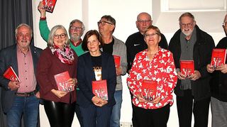 Die Autoren des neuen Buches der Geschichtswerkstatt (von links): Tillmann Zeller, Christel Nowak, Dr. Christoph Bittel, Dr. Alice Ehrmann-Pösch, Wolfram Klingert, Jürgen Wohlfarth, Christine Schmidt, Hans Herschlein und Franz Thiele.