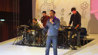 Eine Lesung wie ein Popkonzert gab es auch schon 2016 in Mannheim, damals mit (v.l.); Phil Rittmannsperger, Max Krings, Sebastian Fitzek und Joscha Baltes.