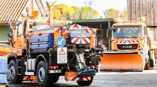 Die Streufahrzeuge sind zu Beginn der Winterdienst-Saison 2024/2025 einsatzbereit.