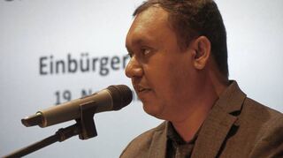 Ezaz Ahmed sprach über seinen Werdegang. Er verfügt seit Dienstag nicht nur über die bengalische, sondern auch über die deutsche Staatsangehörigkeit.