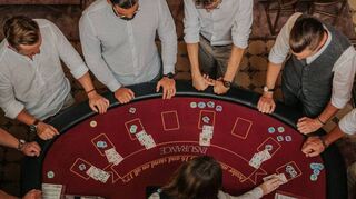 Im „Casino Royale“ wird es Roulette und Black Jack geben.