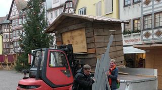 Die Vorbereitungen für den Wertheimer Weihnachtsmarkt laufen auf Hochtouren.
