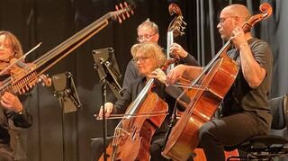 Das Stuttgarter Kammerorchester beim Schlosskonzert in der Tauberbischofsheimer Stadthalle.