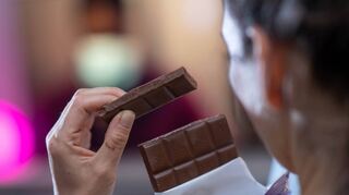 Schokolade steht für viele Deutsche trotz gestiegener Preise hoch im Kurs.