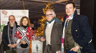 Bürgermeister Wolfram Bernhardt, Klaus Brauch-Dylla, Anstaltsleiterin Katja Fritsche und die beiden Künstler Louis von Adelsheim und Karl Anton Koenigs (von links).