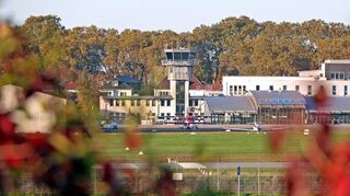 Die neue Mannheim City Air will ab April 2025 Linienflüge vom City Airport Mannheim nach Sylt und Elba anbieten.