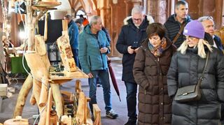 Im Kreuzgang, dem Kapitelsaal, dem Bernhardsaal und dem Refektorium des Kloster Bronnbach fand ein stimmungsvoller Weihnachtsmarkt statt.