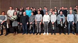 Bei der Weikersheimer Firma bdtronic wurden 56 Jubilare für ihre Treue zum Unternehmen ausgezeichnet.