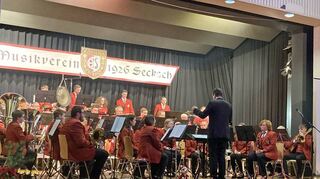 Beim Weihnachtskonzert stellten die Aktiven des Musikvereins Seckach ihr Können eindrucksvoll unter Beweis.