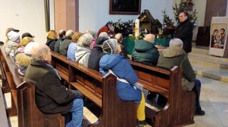 In Werbach lauschten die Teilnehmenden den Erläuterungen von Torsten Englert.