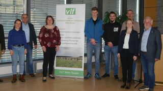 Die Referenten und Veranstalter der Rinderfachtagung im Sparkassensaal Bad Mergentheim.