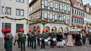 Der Hornistenzug des Historischen Schützen-Corps Bad Mergentheim umrahmte das Neujahrsschießen musikalisch.
