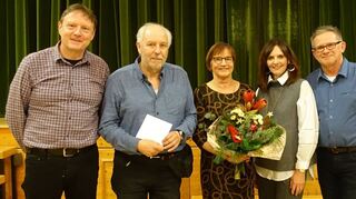 Ilse Wirth und Jürgen Müller wurden vom TSV Laudenbach zu Ehrenmitglieder ernannt. Im Bild Vorsitzender Harald Götz, Kassiererin Sandra Tierhold-Metzger sowie der stellvertretende Vorsitzende Josef Vorholzer.