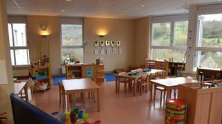 Die Kita Zaubertal ist für zirka acht Monate im ehemaligen Kreiskrankenhaus untergekommen. Im September geht es dann in den bis dahin aufgebauten neuen Container-Kindergarten in der Industriestraße.