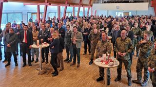 Zahlreiche Vertreter von umliegenden Kommunen, aus Wirtschaft, Politik und Gesellschaft trafen beim Rossmarktempfang in der Alten Turnhalle zusammen...