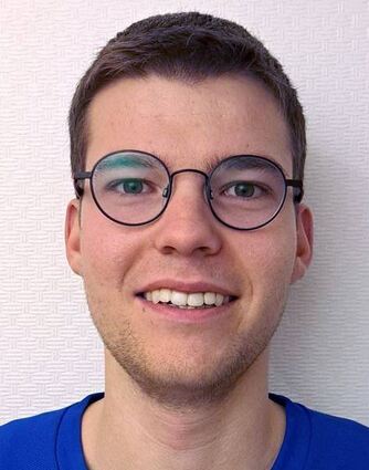 Nicolai Seitz (links) vom FC Hundheim-Steinbach und Justin Schaub (TSV Höpfingen) sind die Preisträger der Aktion „Junges Ehrenamt“.