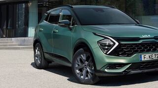 Von vorne ein richtiger Hingucker: der Kia Sportage.