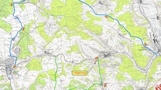 Die Umleitung wegen der Sperrung der B27 in Königheim von Hardheim Richtung Tauberbischofsheim führt in weitem Bogen über Külsheim, in die entgegengesetzte Richtung geht es über Gissigheim, Pülfringen und Schweinberg.