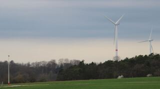 Bei der Gemeinderatssitzung in Seckach ging es um ein mögliches „Repowering“ der Großeicholzheimer Windenergie, die 2007 in Betrieb genommen und nach der Insolvenz der Betreiberfirma von der Firma Mainova übernommen wurde.