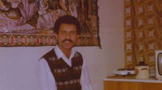 Mit internationalem Haftbefehl fahndet die Polizei nach dem mittlerweile 65-jährigen und dringend tatverdächtigen Nazmi Gezginci. Er soll 1984 in Aschaffenburg Maria Köhler getötet haben, so die Polizei.