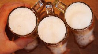 Prost: Über Bier gibt es viel Wissenswertes, Kurioses und Rekordverdächtiges zu berichten.