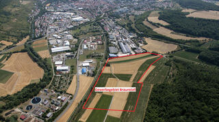 Im Bad Mergentheimer Gewerbegebiet „Beim Braunstall“ am Stadtrand Richtung Edelfingen (hier ein etwas älteres Archivbild) gibt es noch freie Flächen, aber nicht mehr viele. Deshalb müsse man sich Gedanken für die Zukunft machen, so der städtische Wirtschaftsförderer in seinem Bericht.