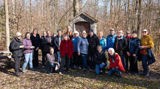 Der FN-Reporter schloss sich dieser Wandergruppe des Schwäbischen Albvereins gerne an und erfuhr viel Interessantes.