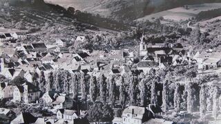 Dieses interessante Bild von Creglingen wurde nach Kriegsende im Jahr 1945 aufgenommen.