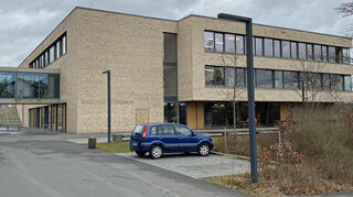 Auf der Außenanlage der Osterburkener Realschule sollen ein Theatrum und ein Multifunktionsfeld entstehen.