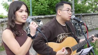 Stimmungsvolle Töne: Julia & Dugge überzeugten mit einer Mischung aus Rock, Pop und gefühlvollen Balladen.