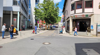 Die Härterichstraße, aktuell noch im Zweirichtungsverkehr, könnte zeitnah für Sanierungsarbeiten gesperrt werden.