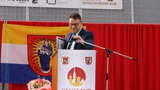 Bürgermeister Roman Menth beim Frühjahrsempfang in Aub.