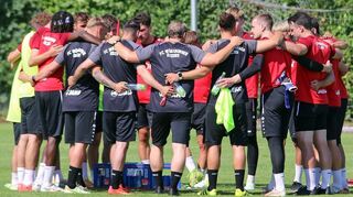 Die Verantwortlichen des FC Würzburger Kickers hoffen, dass sich das "neue" Team geschlossener präsentiert als es in der Vorsaison meistens der Fall war.