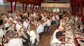 Eindrücke vom Festakt in der Halle.