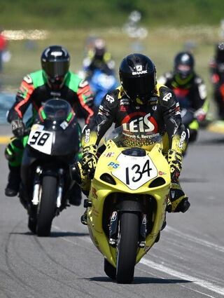 Sieger im ersten Rennen „Regularity 3“ war Suzuki-Fahrer und Lokalmatador Uwe Meeh aus Walldürn.