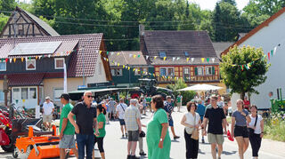 Rund 3.000 Menschen tummelten sich in den Straßen von Oberwittstadt.