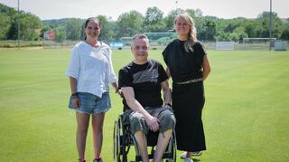 Sie freuen sich über viele Besucher am 19. Juli auf dem Sportplatz in Grünsfeld zur Benefizveranstaltung: (von links) Saskia Czerniejewski, Thomas Kotschmar und Michaela Hammer.