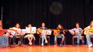 Das Gitarrenensemble.
