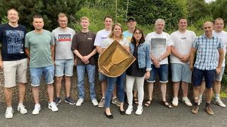 Die frisch gewählte Vorstandstruppe der neu gegründeten Dorfgemeinschaft Neuses.