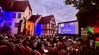 Das 22. Benefiz-Open-Air-Kino des Rotary-Clubs Tauberbischofsheim feierte am Mittwoch seine gelungene Premiere.