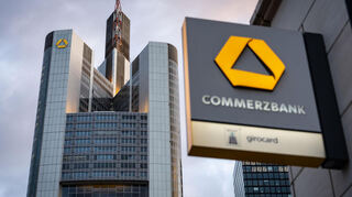 Während der globalen Finanzkrise in den Jahren 2008 und 2009 geriet die Commerzbank in Bedrängnis und musste durch den deutschen Staat aufgefangen werden.