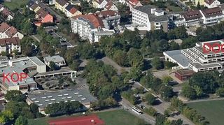 Das Luftbild aus dem Jahr 2020 zeigt das Schulzentrum im Bad Mergentheimer Weberdorf mit der Kopernikus-Realschule (KOP), dem Deutschorden-Gymnasium (DOG) und der angrenzenden, vor Jahren neu gebauten Sporthalle.