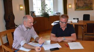 Im großen FN-Interview beantwortet Hardheims Bürgermeister Stefan Grimm viele Fragen zu den aktuellen Themen der Erftal-Gemeinde.