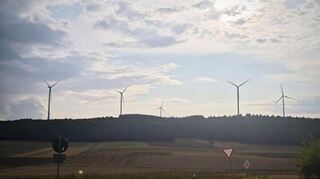 Im Gewann „Taubenloch“ auf Gemarkung Külsheim sollen zu den bestehenden fünf Windrädern fünf weitere hinzukommen.