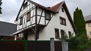 Dieses Haus im Tiefen Weg überstand den Großbrand 1825 und steht noch heute.