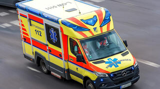 Bei einem Unfall nahe Hardthausen im Landkreis Heilbronn wurde am Freitag ein 59-jähriger Motorradfahrer verletzt. (Symbolbild)