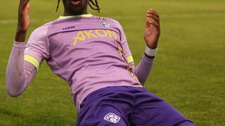 Der 18-jährige Kickers-Neuzugang Cherif Cisse bejubelt sein Tor zum 1:0. Der Endstand lautete schließlich 2:0. Damit stehen die Würzburger im Pokal-Viertelfinale.