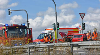 Unfall auf der Südumgehung von Igersheim kommend an der Abzweigung nach Bad Mergentheim.